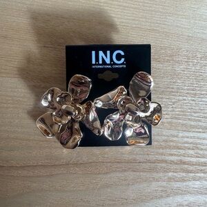 INC International Concepts Gold Floral Hair Clips